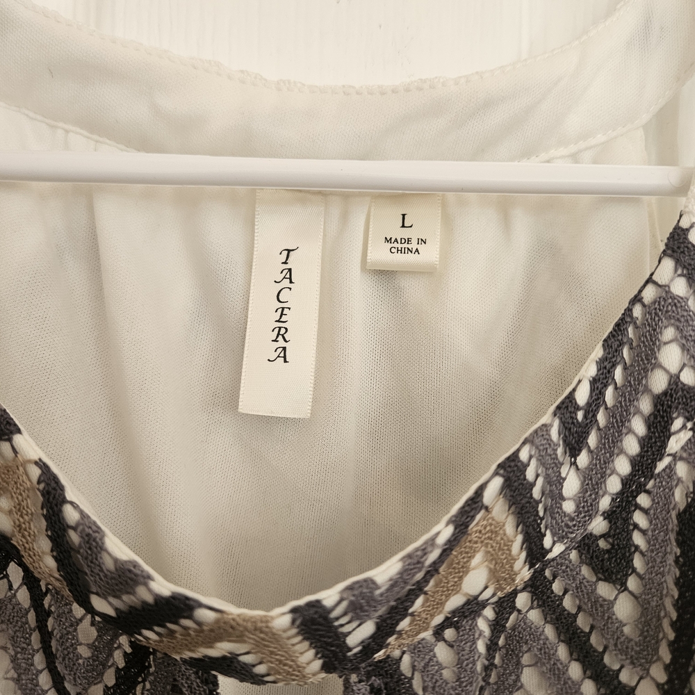 Chic Zigzag Patterned Sleeveless Top - image 2